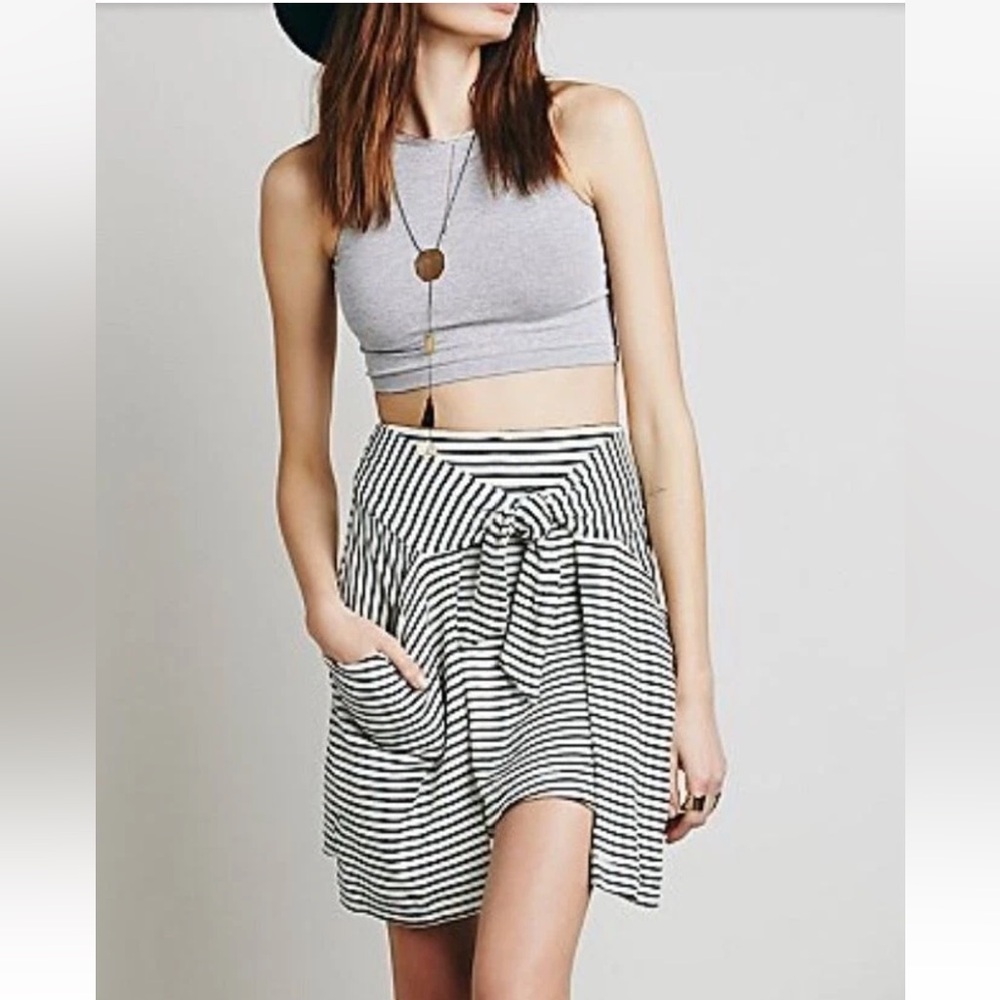 FREE PEOPLE ALL TIED UP BLACK AND WHITE STRIPE THERMAL KNIT MINI SKIRT LARGE